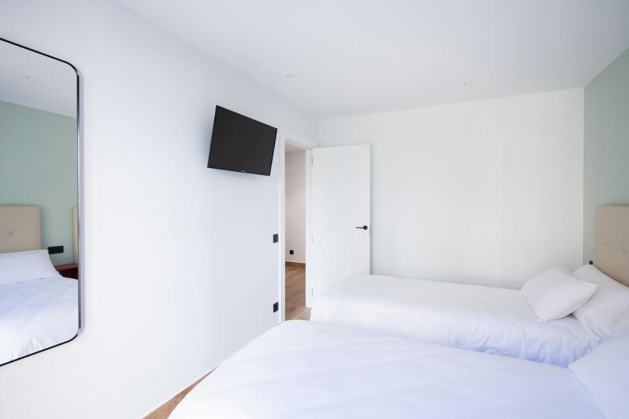 Apartamentos Congreso, Parking Gratuito Logroño Eksteriør billede